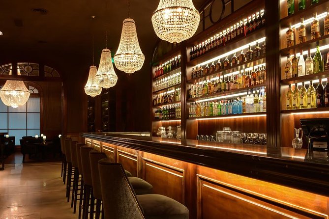 Cocktail tour in Buenos Aires - A three-hour introduction to Buenos Aires after dark