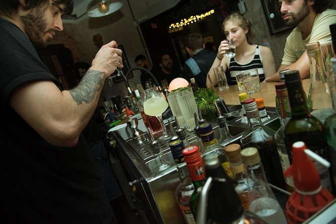 Cocktail tour in Buenos Aires - The route’s main attraction is the local conversation