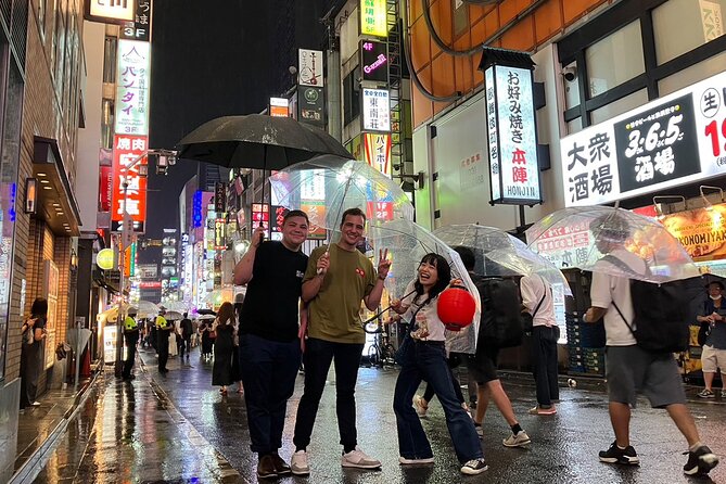 【Contemporary Culture】Bar Hopping I Always Visit in Shinjuku! - The guide makes the difference at the table