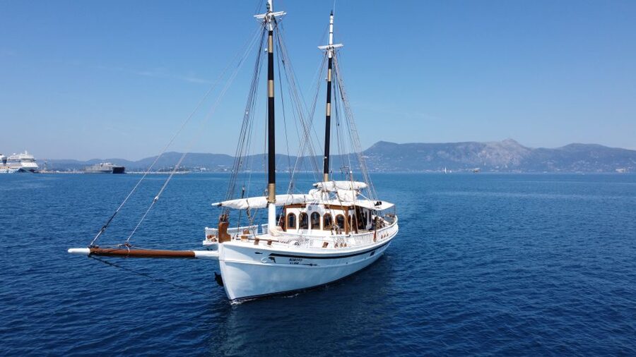 Corfu: Sunset Cruise on Classic Boat with Cocktails & Snacks - Should you book the Koryfo sunset cruise?