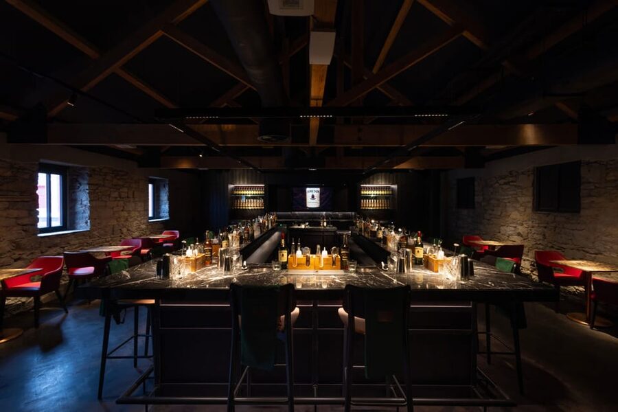 Cork: Jameson Cocktail Making Class at Midleton Distillery - Making three Jameson cocktails