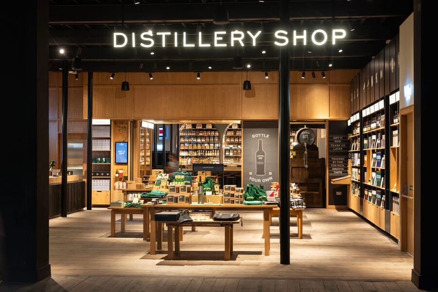 Cork: Jameson Cocktail Making Class at Midleton Distillery - The role of the mixology host