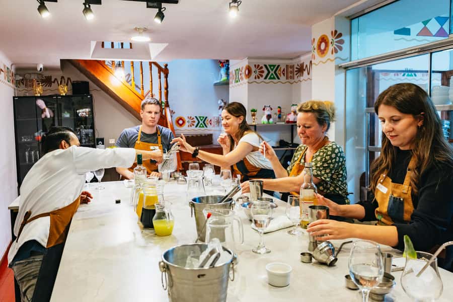 Cusco: Peruvian Cooking Class, Cocktails & Local Market Tour - What the chef adds to the experience