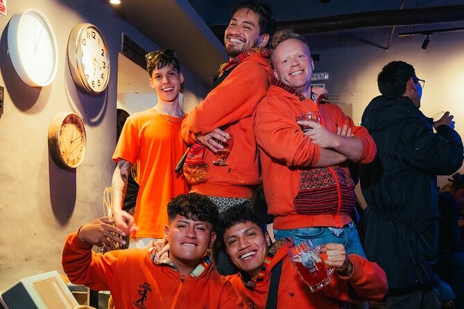 Cusco Pub Crawl: Bar Tour, Drinks And Club with no waiting lines - A social night, not a private evening