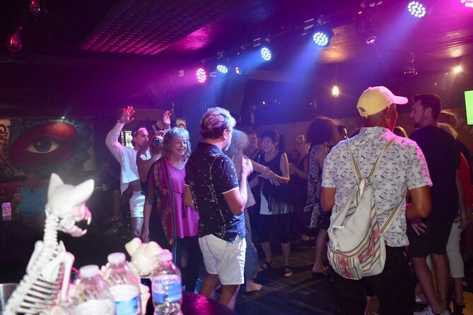 Dance Lessons and Cocktails in a Mexican Cantina - What the 2.5-Hour Evening Looks Like