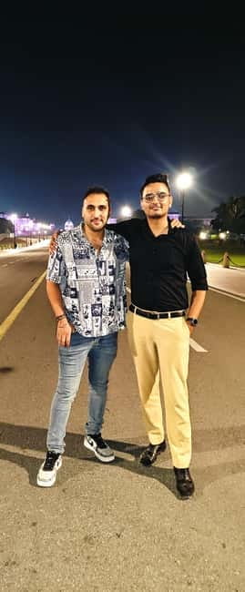 Delhi : Nightlife Tour with private car, guide & driver - Sid and Vishal bring the local connection
