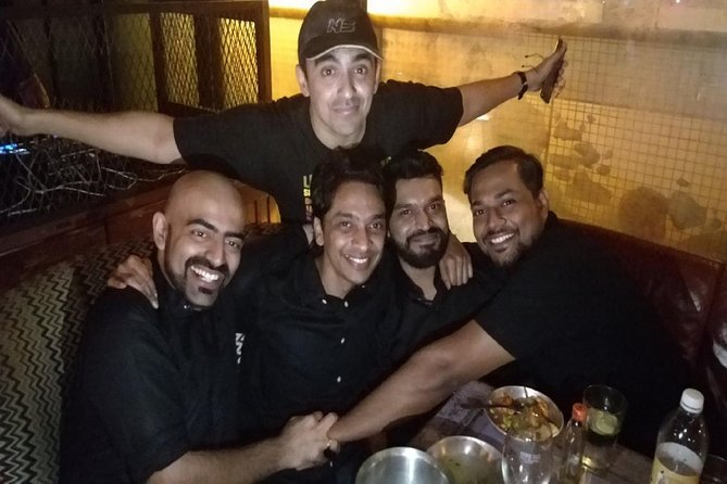 Delhi: Pub Crawl (3 Hours Guided Bar Hopping Tour) - Games, dancing, trivia, and live music