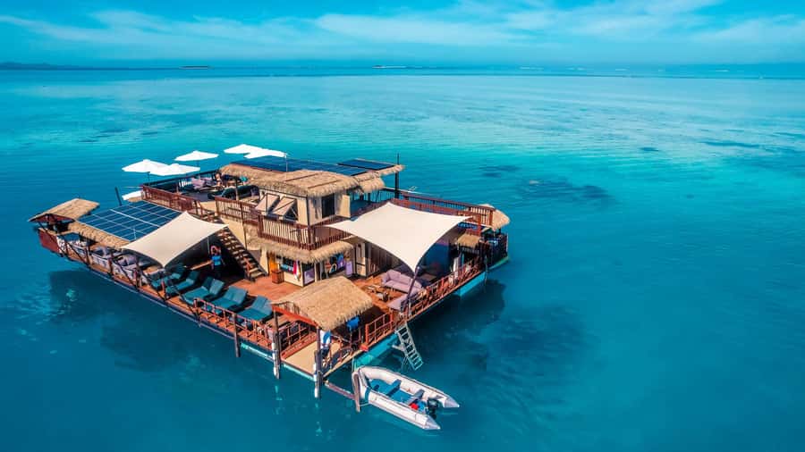 Denarau: Seventh Heaven Floating Bar Day Trip - Arriving at Seventh Heaven