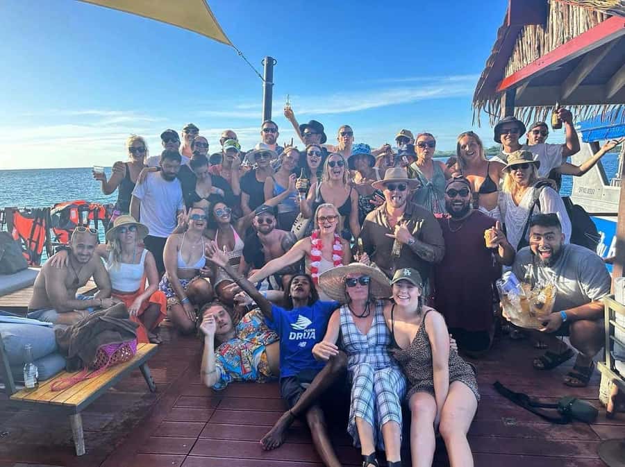 Denarau: Seventh Heaven Floating Bar Day Trip - Who will enjoy Seventh Heaven most