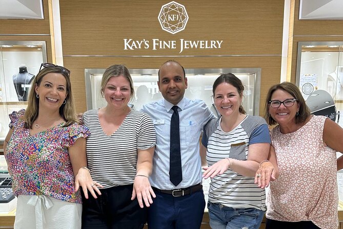 Diamonds and Cocktails a Shopping Experience in Grand Cayman - How to shop wisely during the visit