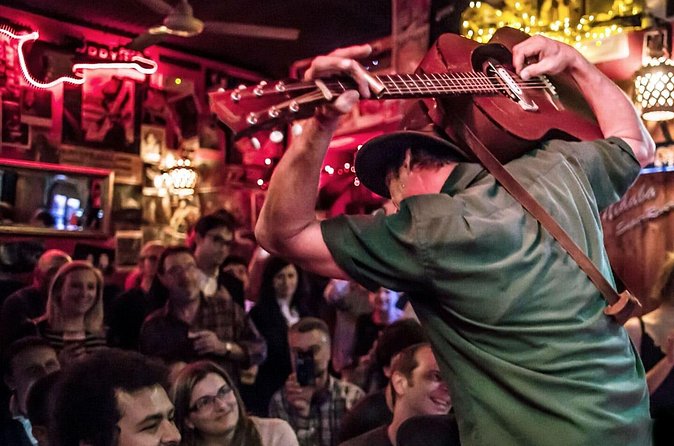 Discover the Bars and Nightlife in Milan - Who will enjoy this bar crawl most