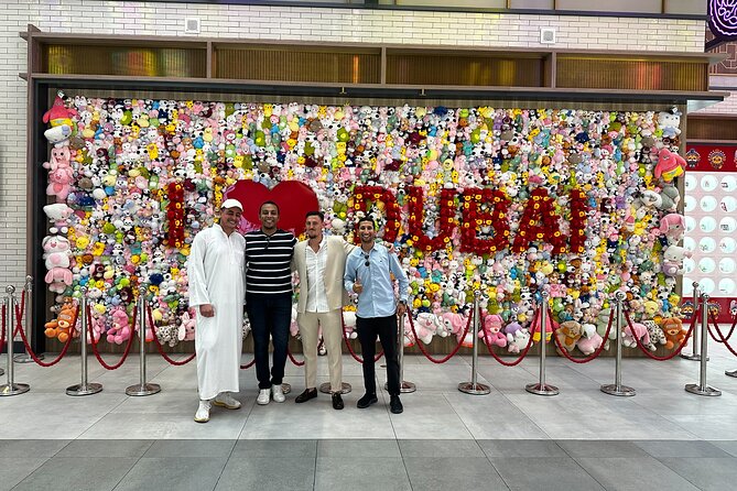 Dubai Secret Food Tours with Access to Burj Khalifa bar - Why the guide can make or break the experience