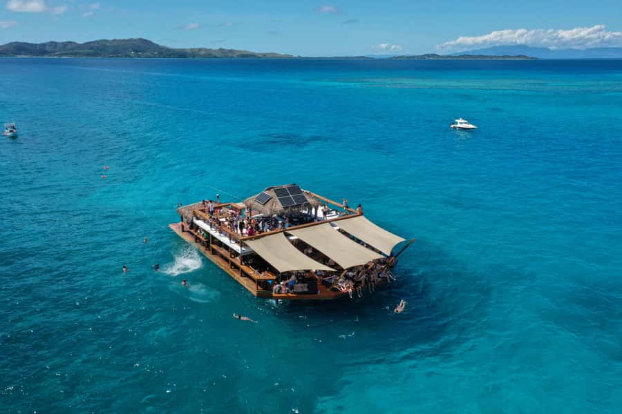 Fiji: Cloud 9 Floating Bar and Pizzeria Day Trip - Swimming, snorkeling, and the upper-level jump