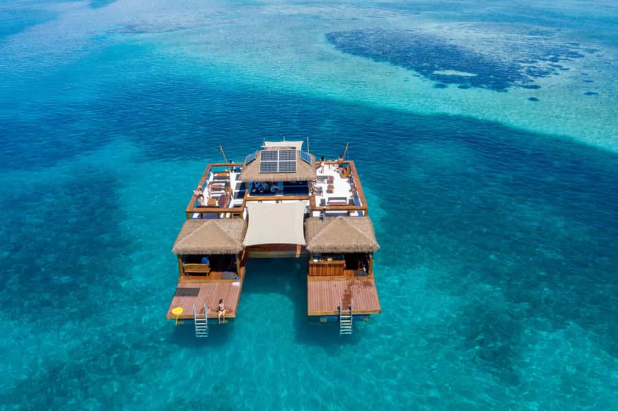 Fiji: Cloud 9 Floating Bar and Pizzeria Day Trip - Arriving at Fiji’s floating pizzeria