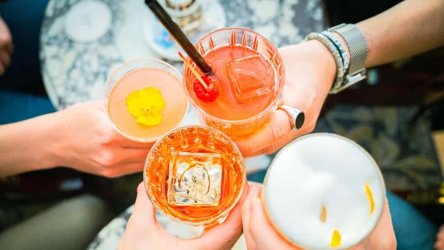 FOOD Tour with Rooftop Bar Visit in Helsinki - Jugend Hall and the story behind the first bites