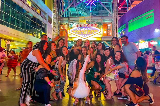 Fremont Street Bar Crawl - Why Fremont Street works for a hosted night out