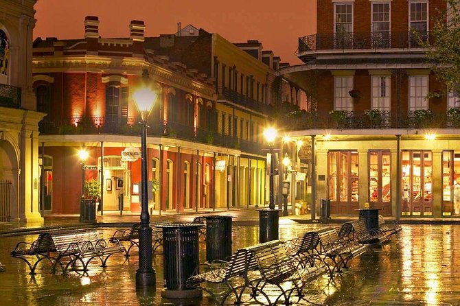 French Quarter Bar Pit Stop and NOLA Legends Tour - Jackson Square, Julie, and New Orleans ghost lore