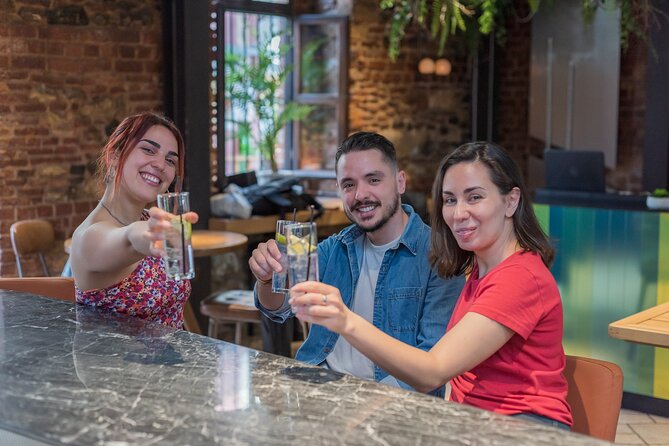 Friday Night Pub Crawl in Thessaloniki, Greece - Grook Taproom and the student crowd