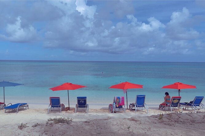 Fun day at Private Beach Bar&Grill/Grand Turk - A guided kayak tour for your group