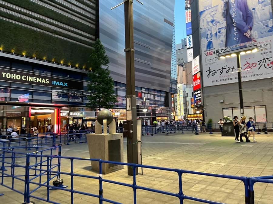 Get to know Shinjuku (nightlife optional) - Kabukicho, beyond the neon
