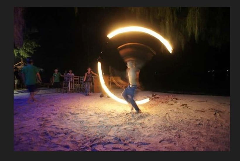 Gili Trawangan: Experience The Gili Fireshow with Cocktail - Who will enjoy this evening most?