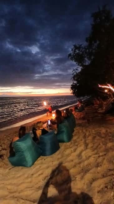 Gili Trawangan: Experience The Gili Fireshow with Cocktail - What happens during the 30 to 45 minute show