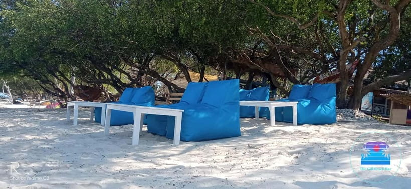 Gili Trawangan: The Beach Bar - Sunbed with Cocktail & Chill - The sunset is the main event