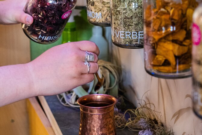 Gin School & Cocktail Masterclass in Dublin with Food - Who will enjoy this Dublin experience most