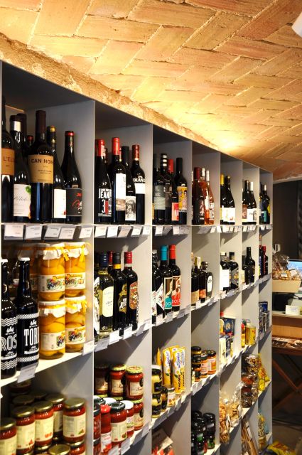 Girona Evening Food Tour & Tapas Bar Experience - Who should book this Girona food tour?