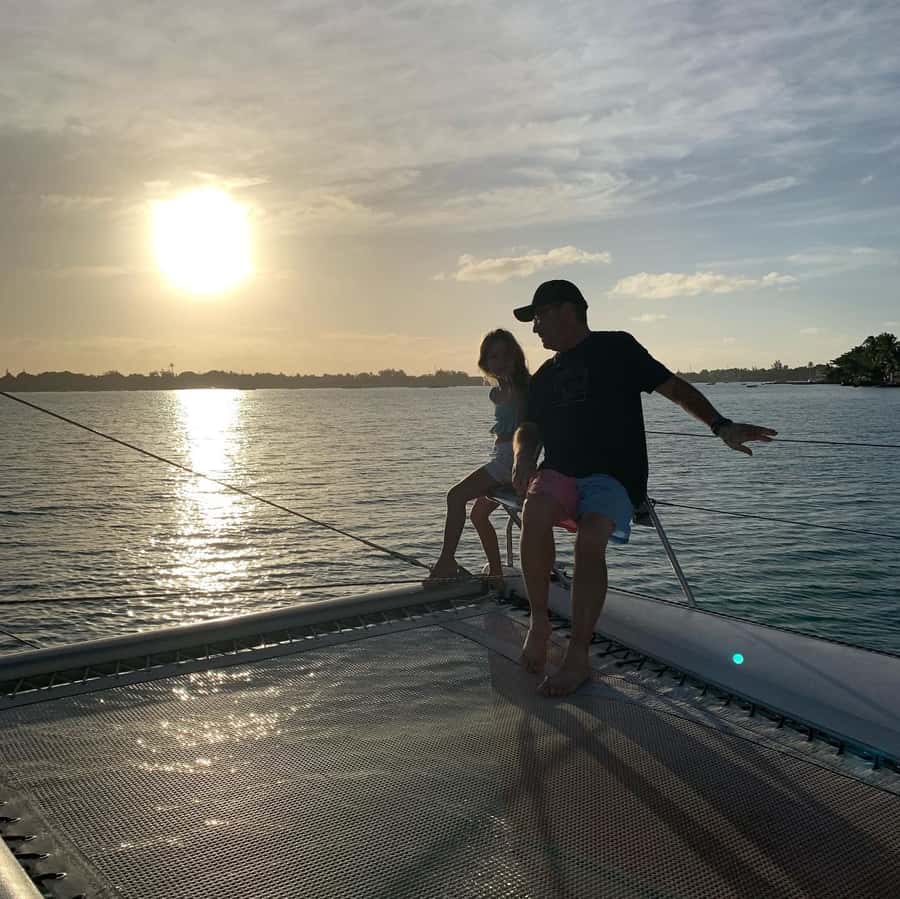 Grand Baie: Cocktail & Sunset Catamaran Cruise - Setting sail from Grand Baie at 5:00 PM