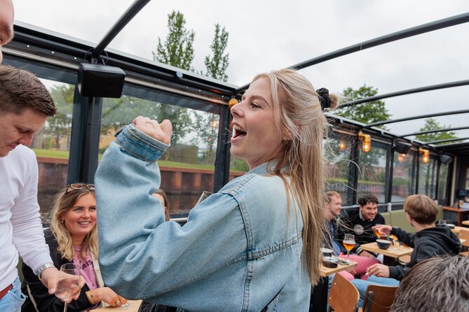 Groningen: Terrace Boat Experience with a Cozy Bar: 1 hour - Who will enjoy this most