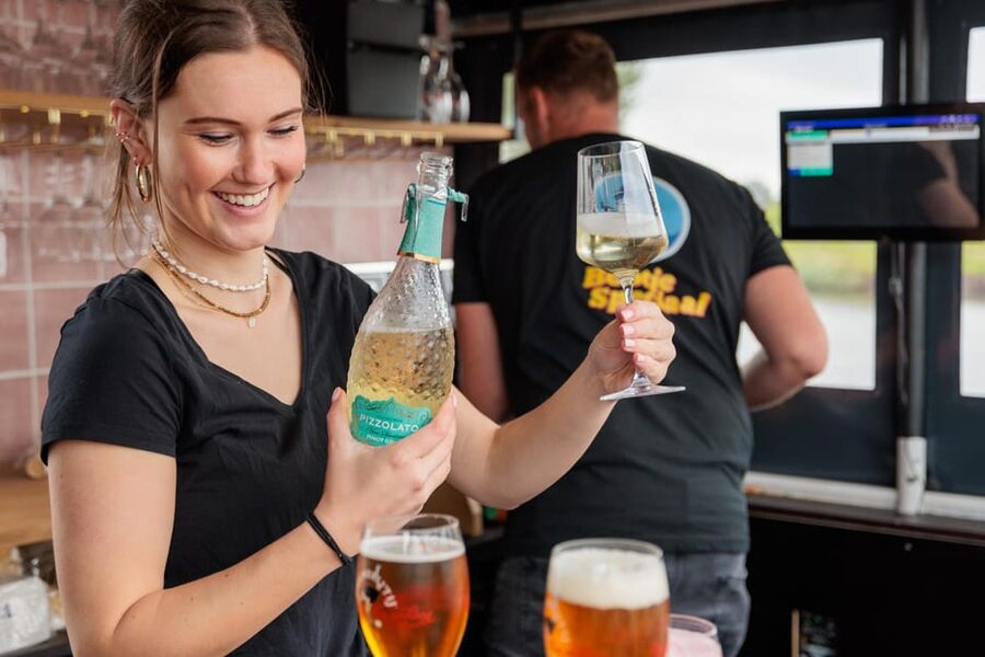Groningen: Terrace Boat Experience with a Cozy Bar - A floating terrace instead of a sightseeing boat