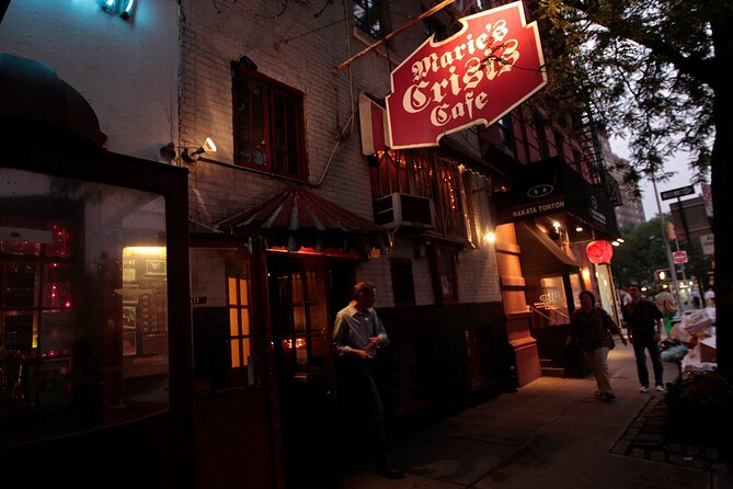 Guided Walking Tour of Greenwich Village Nightlife - Why a 15-person group improves the walk