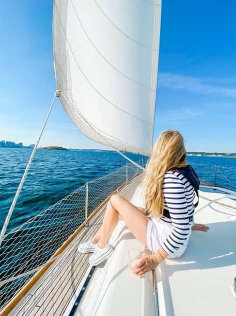 Halifax: Summer Breeze Sailing Tour with Cocktail - Key points to know before you book