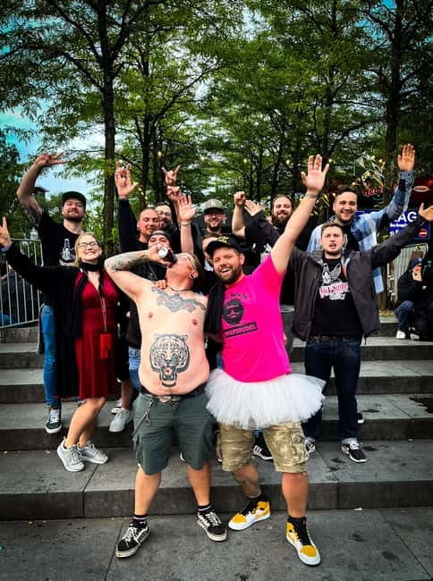 Hamburg: Pubcrawl & Nightlife Tour at St.Pauli - The guides make the difference