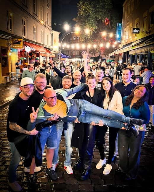 Hamburg: Pubcrawl & Nightlife Tour at St.Pauli - Four hours across St. Pauli