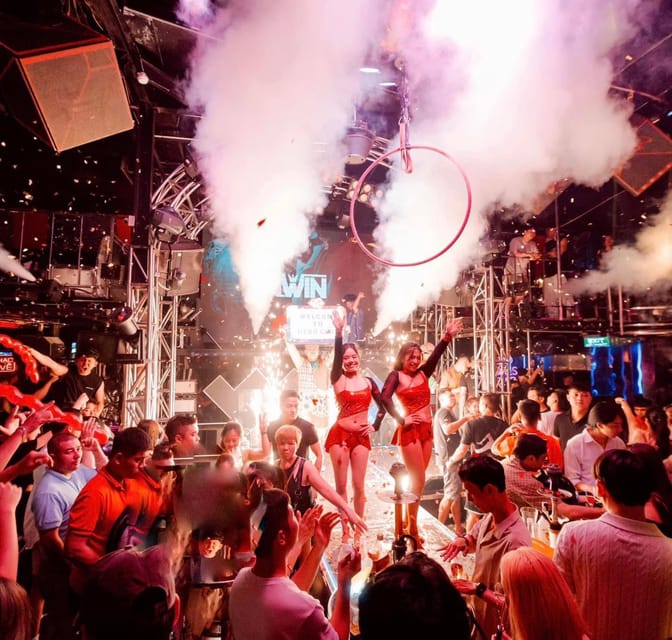 Hanoi: Guided Bar Crawl with Drinks and Nightclub Entry - The second bar: more games, more group time