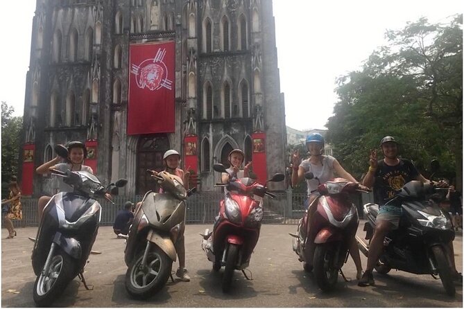 Hanoi Nightlife Food Tour By Motorbikes - Starting in the Old Quarter with dinner on the move