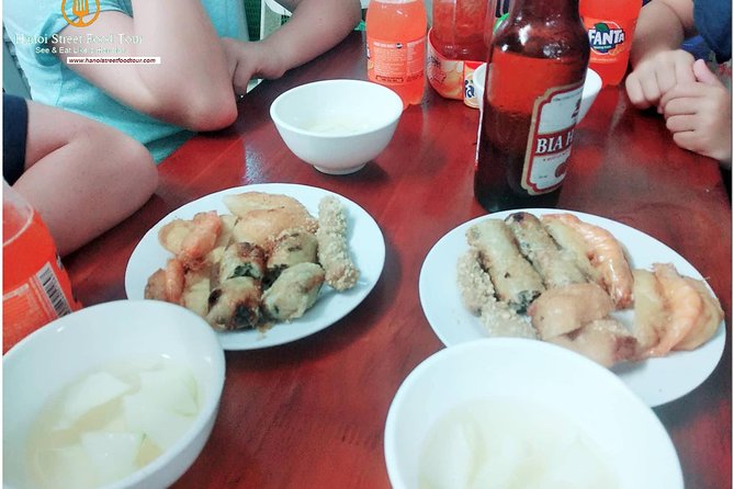 Hanoi Nightlife Street Food Tour with Small group - Why Hanoi Food Makes Sense After Dark