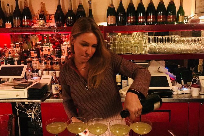 Hidden Bar and Speakeasy Night Tour NYC - Group size, pace, and atmosphere