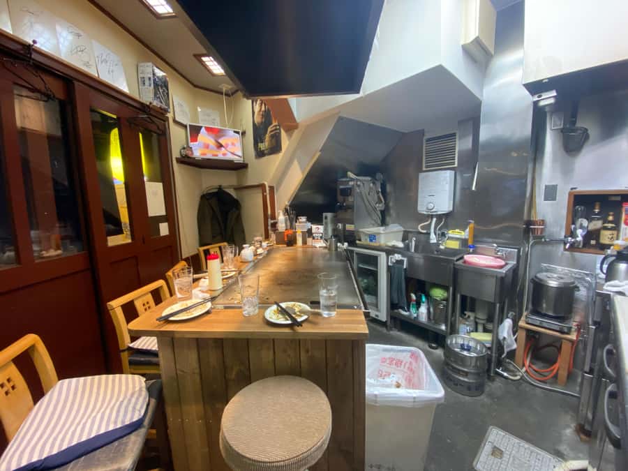 Hiroshima: Bar Hopping Food Tour - Hiroshima sake and the art of pairing