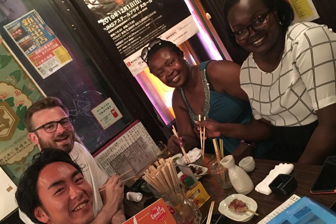 Hiroshima Izakaya Food and Drink Night Tour - What the guides add to the evening