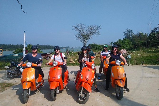 Hoi An Nightlife And Food Tour By Electric Scooter - Karaoke as a Window Into Vietnamese Social Life