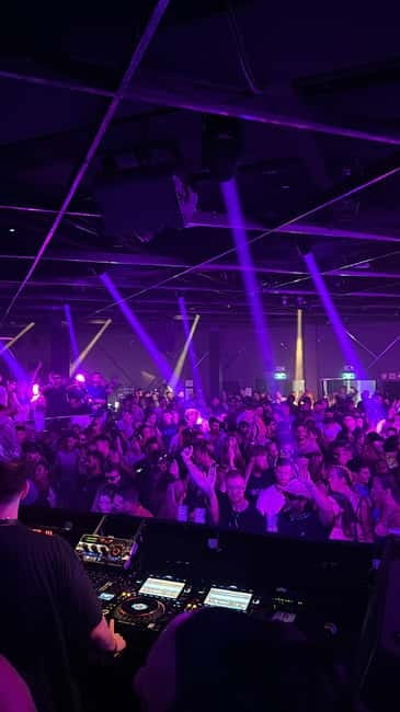Ibiza: Nightlife Insider Tour with Pre-Club Drinks - Meeting around Ibiza Town