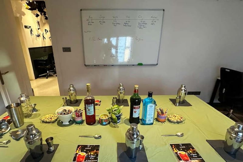 Istanbul: Cocktail Workshop with Galata Tower View - Key Points