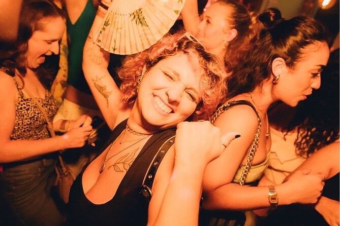 Istanbul Nightlife Pub Crawl: 4 Venues, 4 Shots - Who will enjoy this Istanbul pub crawl