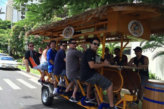 Kaka'ako Bar Tour - Key points to know before you book