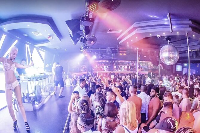 Kavos Club Crawl with Free Drinks & VIP Entry - The hosted games and social side