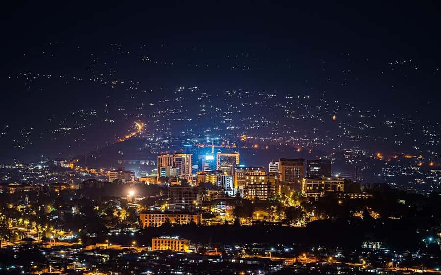 Kigali: Sunset Drinks, Dinner, and Nightlife Tour - Starting at Lemon Kigali in Kimihurura