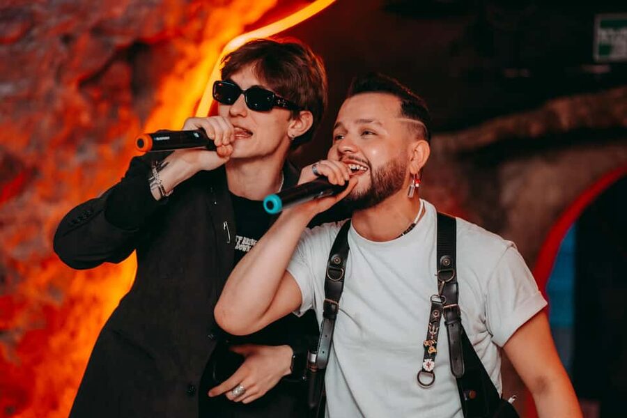 Krakow: 6 pm Tipsy Bar Tour With Karaoke+Twist (Thu-Fri-Sat) - The guides are the real engine of the night
